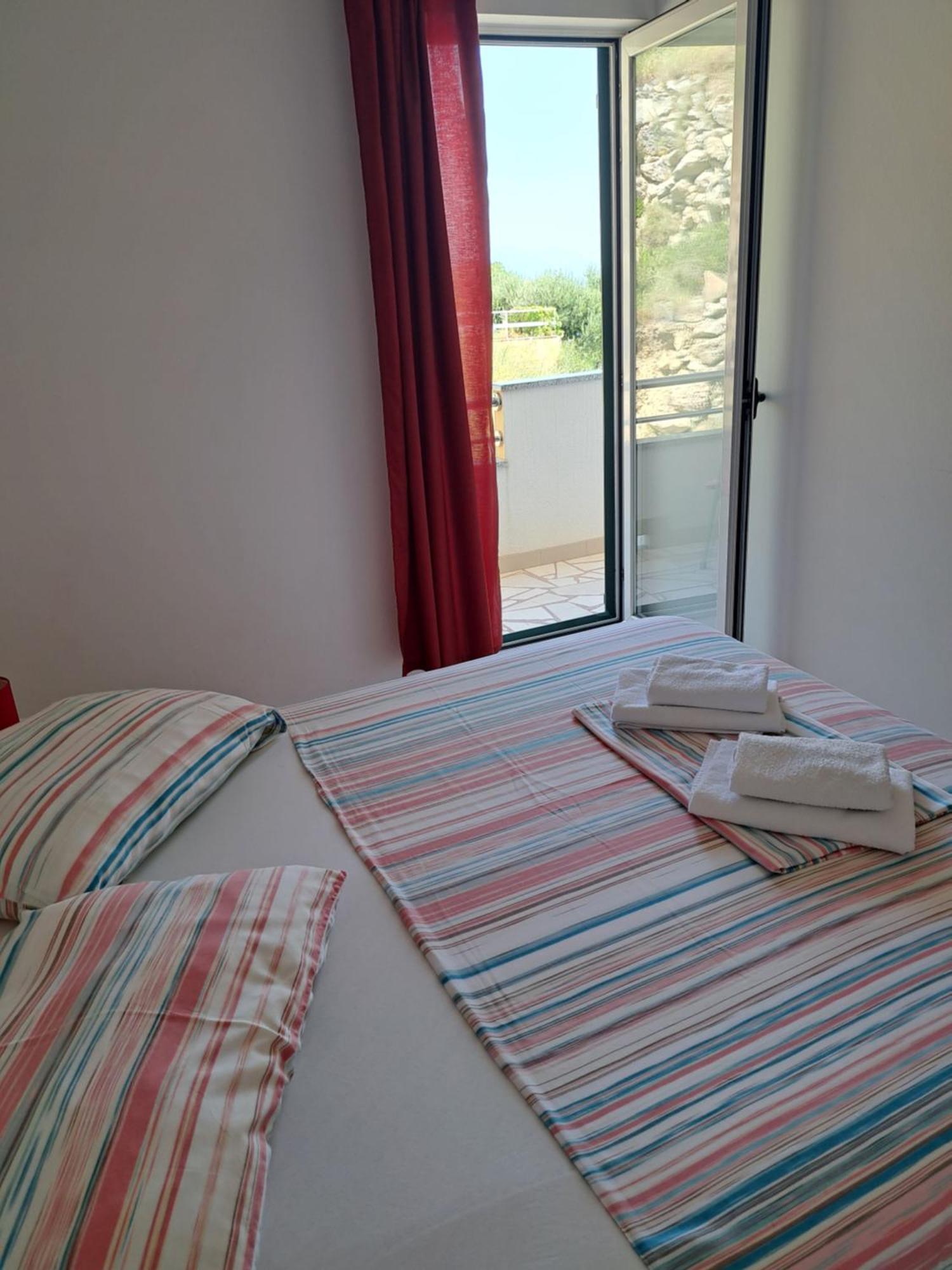 Sita Apartmani Lokva Rogoznica Szoba fotó