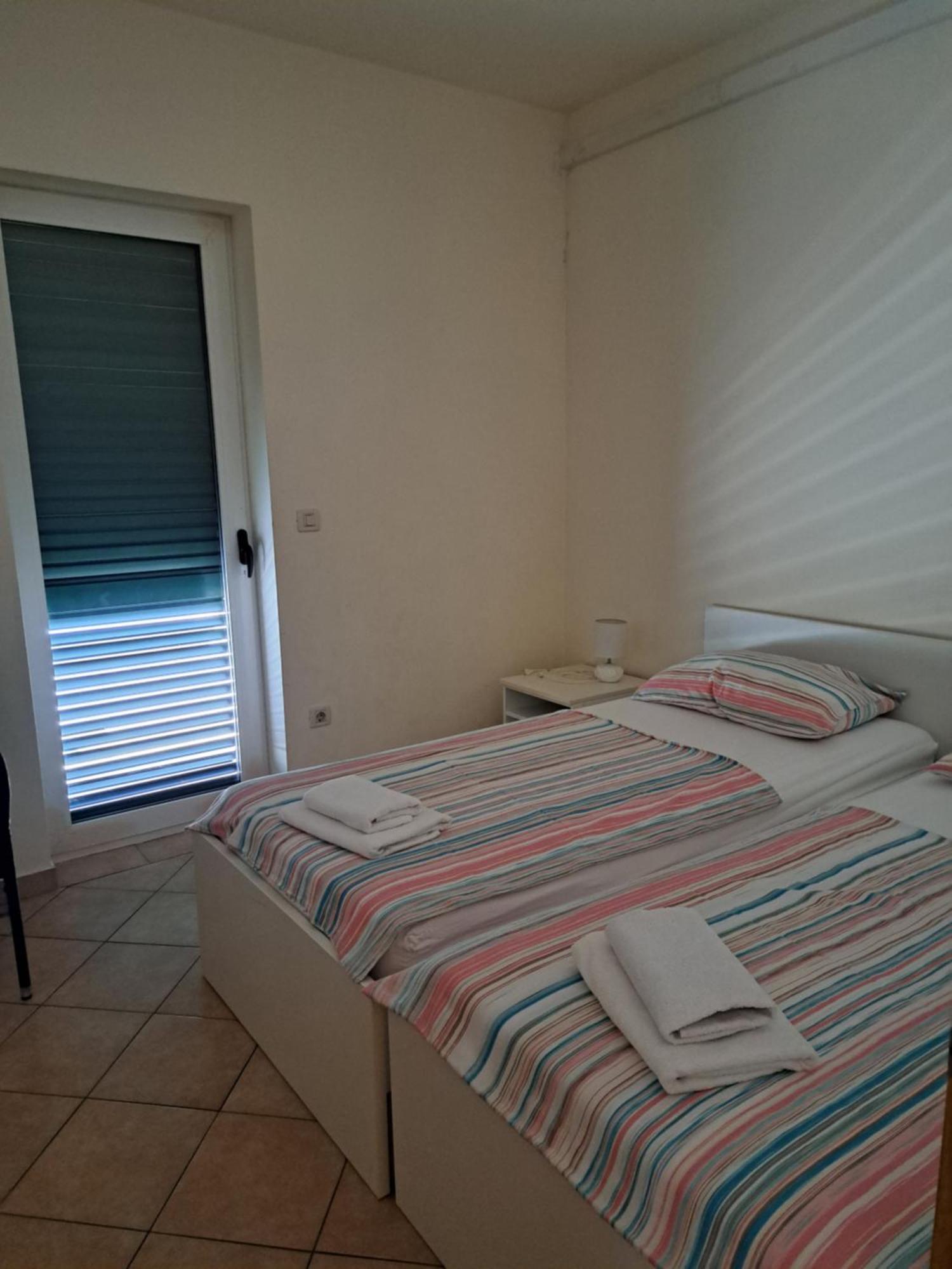 Sita Apartmani Lokva Rogoznica Szoba fotó