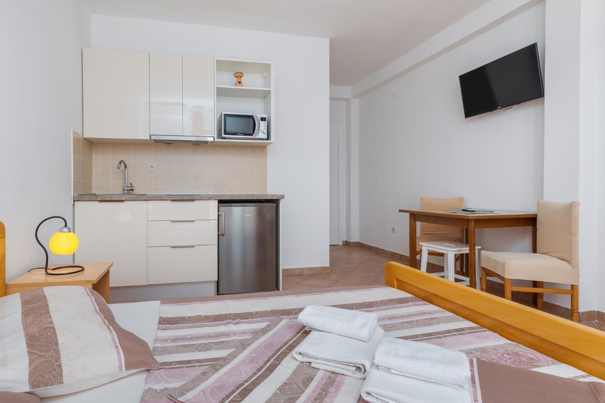 Sita Apartmani Lokva Rogoznica Szoba fotó